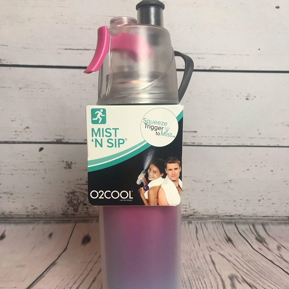 02Cool Mist N Sip Water Bottle